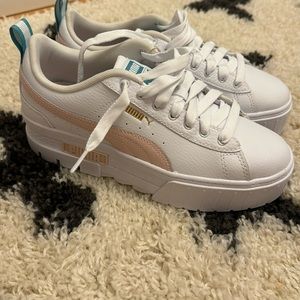 Puma sneakers
